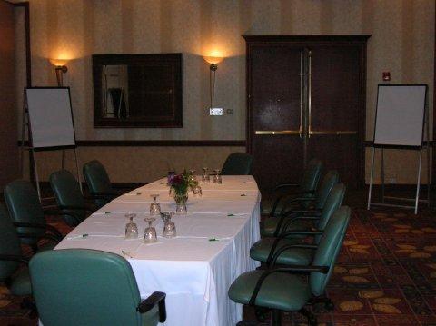 Hotel Chicago Conference Center, An Ihg Matteson