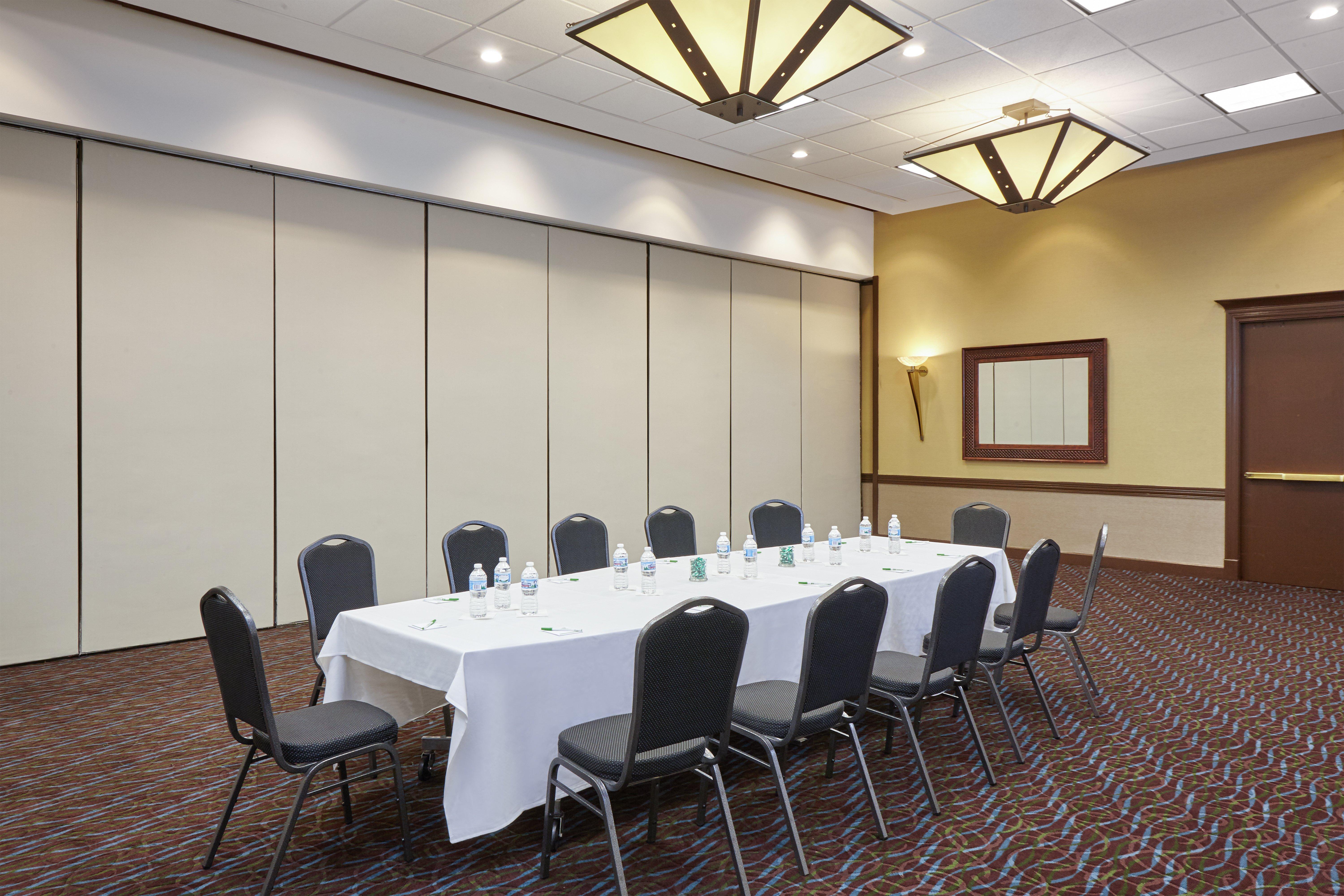 Hotel Chicago Conference Center, An Ihg 3*